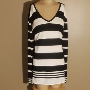 Black & White Striped Sweater By Calvin Klein SZ L